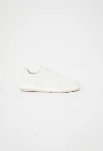 Tenis corte en lateral
